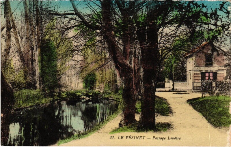 Carte postale ancienne Le Vesinet Passage Lenotre