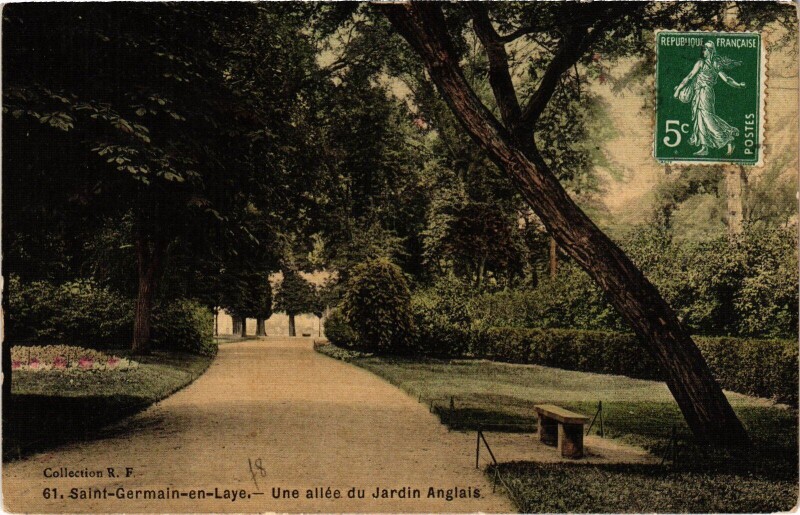 Carte postale ancienne Saint-Germain-en-Laye Une Allee du Jardin Anglais à Saint-Germain-en-Laye