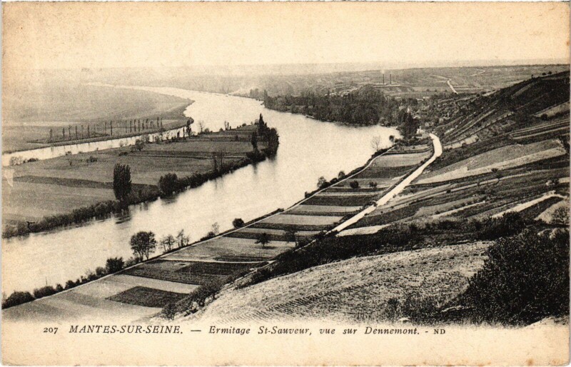 Carte postale ancienne Mantes-la-Jolie Ermitage Saint-Sauveur à Mantes-la-Jolie
