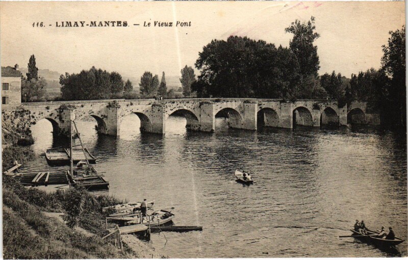 Carte postale ancienne Mantes-la-Jolie Limay - Le Vieux Pont à Limay