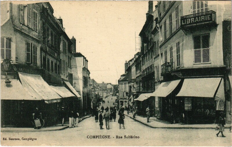 Carte postale ancienne Compiegne Rue Solférino