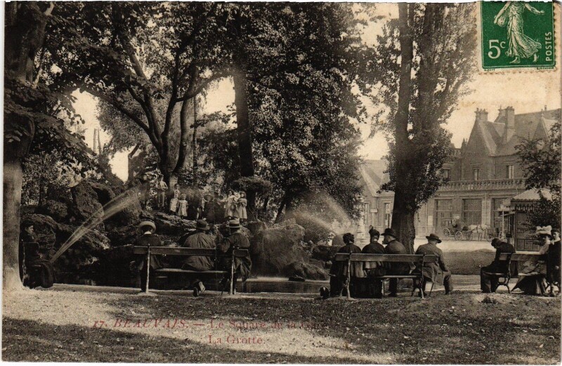 Carte postale ancienne Beauvais La Grotte à Beauvais