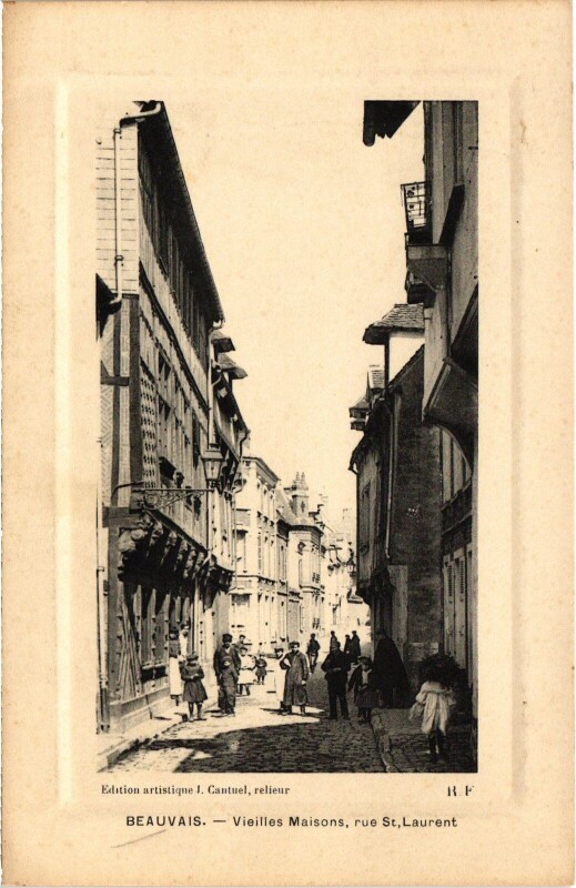 Carte postale ancienne Beauvais Rue Saint-Laurent à Beauvais