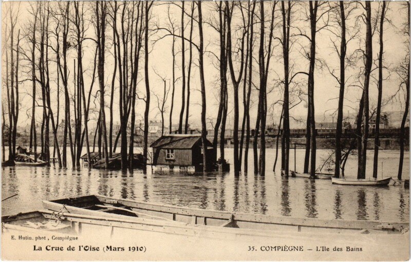 Carte postale ancienne Compiegne Ile des Bains Inondations