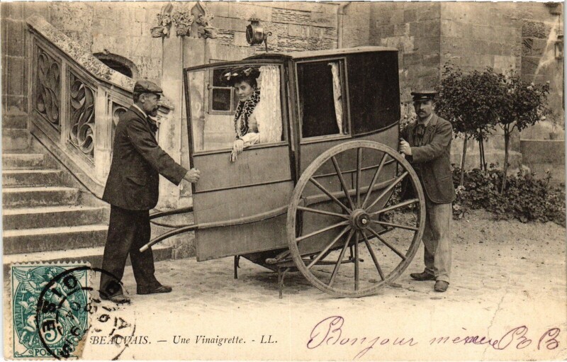 Carte postale ancienne Beauvais Une Vinaigrette à Beauvais