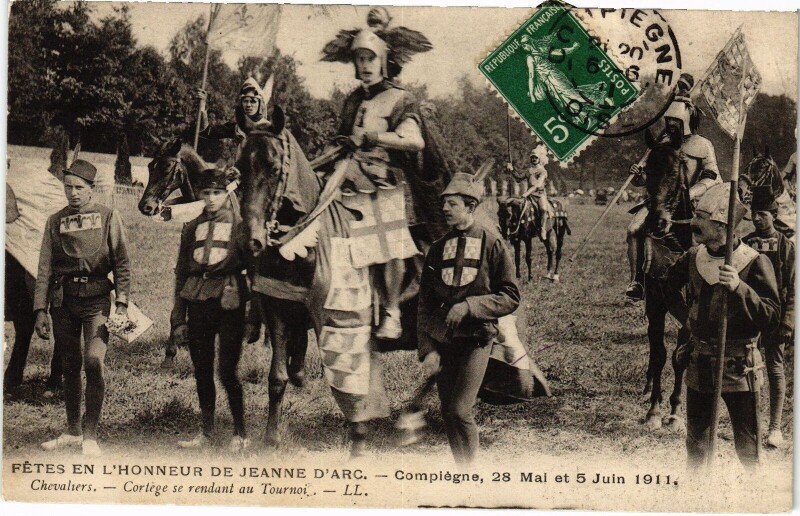 Carte postale ancienne Compiegne Fetes de Jeanne d'Arc Chevaliers