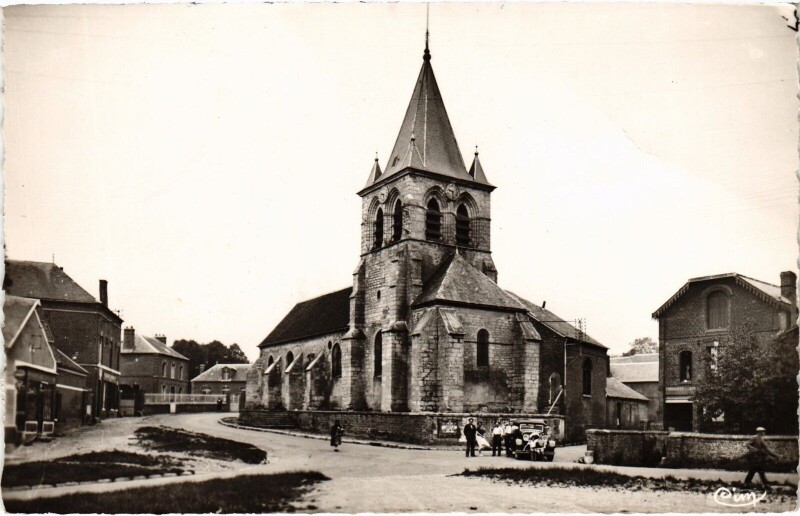 Carte postale ancienne Sainte-Genevieve Eglise