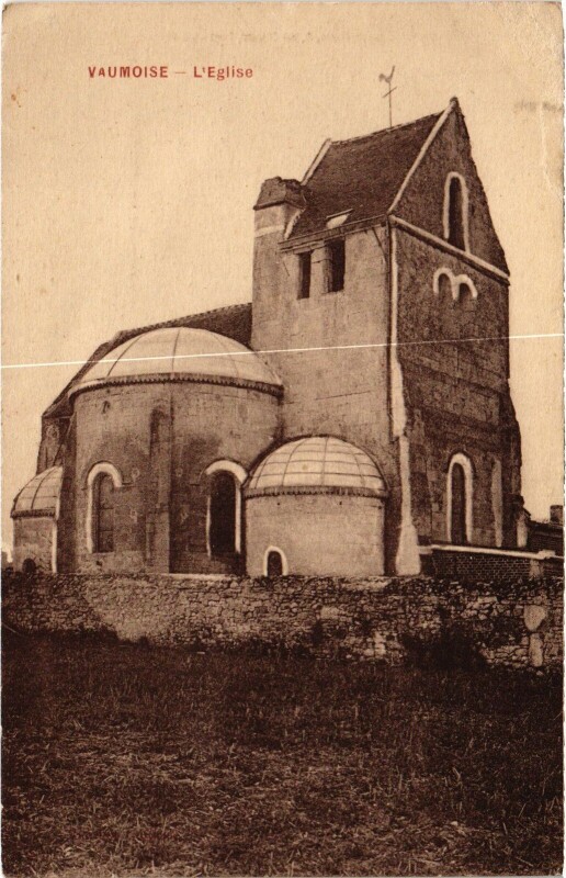 Carte postale ancienne Vaumoise Eglise à Vaumoise