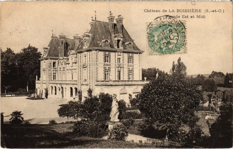 Carte postale ancienne Chateau de La Boissiere - Facade Est et Midi