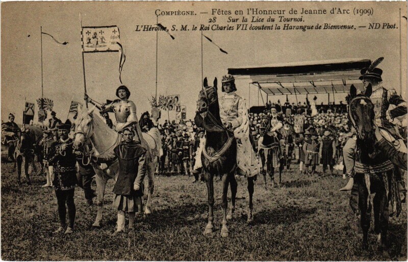 Carte postale ancienne Compiegne Fetes de Jeanne d'Arc L'Héroine