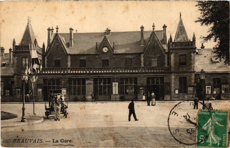 Carte postale ancienne Beauvais La Gare Railway à Beauvais