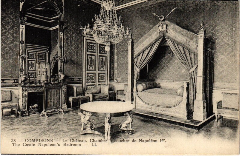 Carte postale ancienne Chateau de Compiegne Chambre a coucher de Napoleon