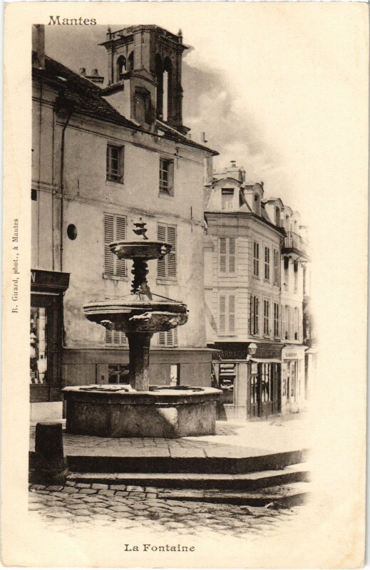 Carte postale ancienne Mantes-la-Jolie La Fontaine à Mantes-la-Jolie