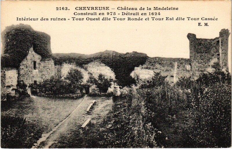 Carte postale ancienne Chevreuse Chateau de la Madeleine à Chevreuse