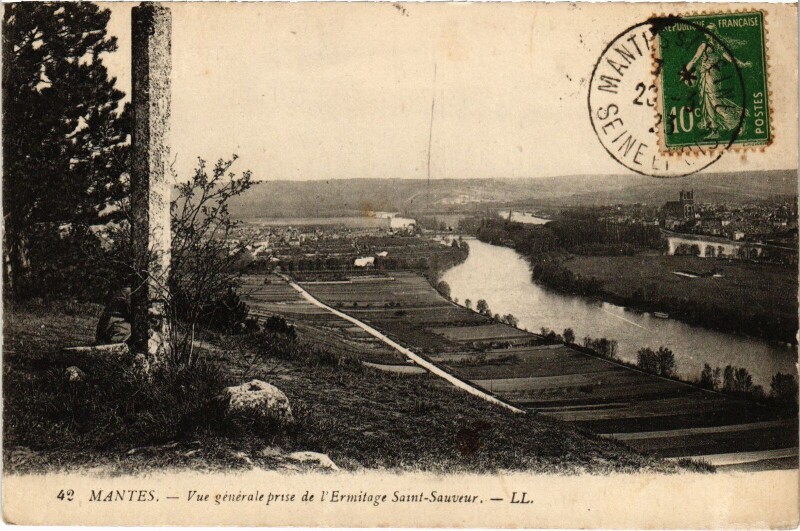 Carte postale ancienne Mantes-la-Jolie Vue Generale à Mantes-la-Jolie