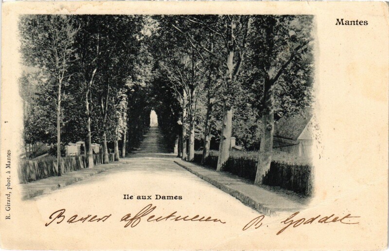 Carte postale ancienne Mantes-la-Jolie Ile aux Dames à Mantes-la-Jolie