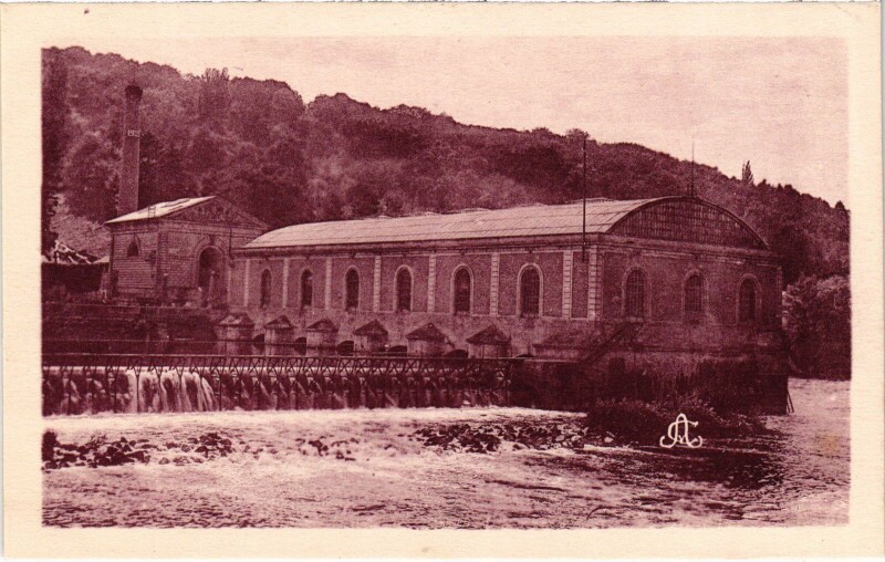 Carte postale ancienne Bougival La Machine de Marly et le Barrage à Bougival