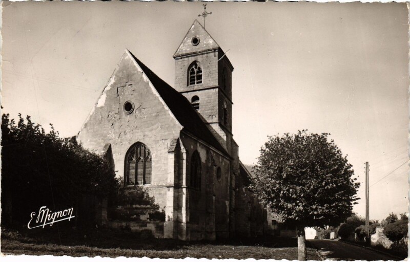 Carte postale ancienne Bazemont Eglise à Bazemont