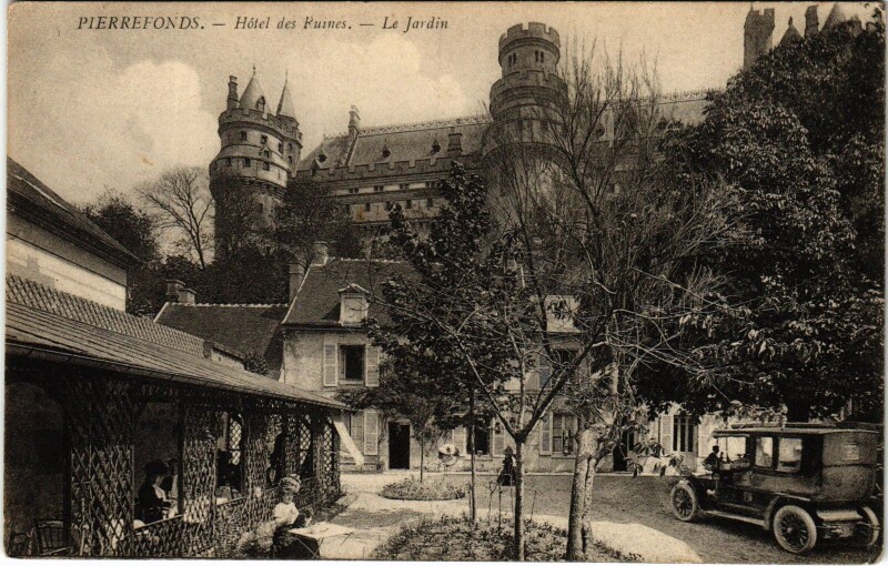 Carte postale ancienne Pierrefonds Hotel des Ruines le Jardin à Pierrefonds