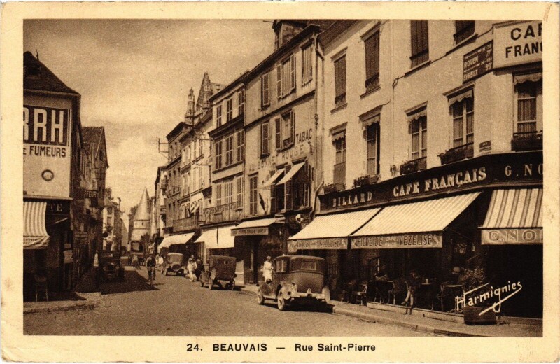 Carte postale ancienne Beauvais rue Saint-Pierre à Beauvais