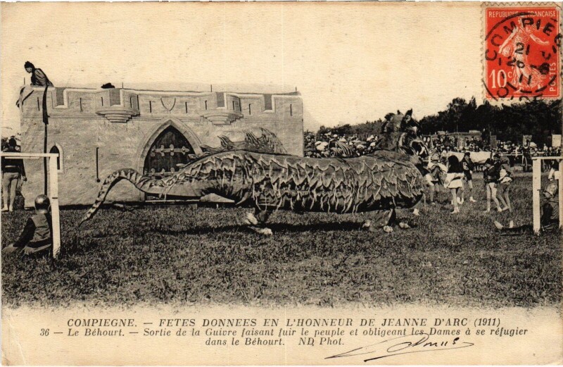 Carte postale ancienne Compiegne Fetes de Jeanne d'Arc Le Béhourt