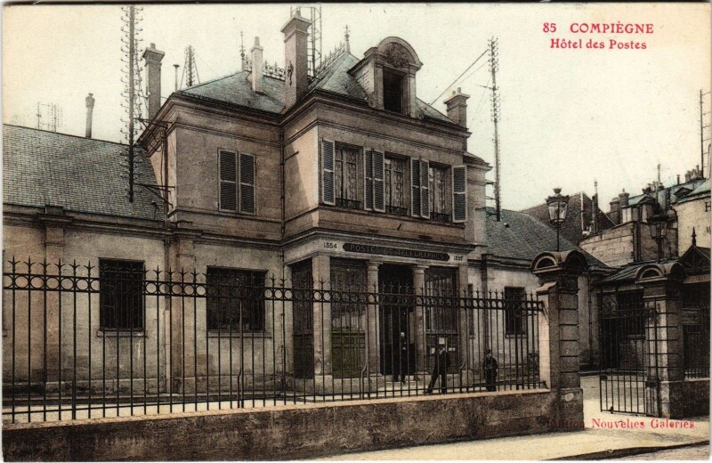 Carte postale ancienne Compiegne Hotel des Postes