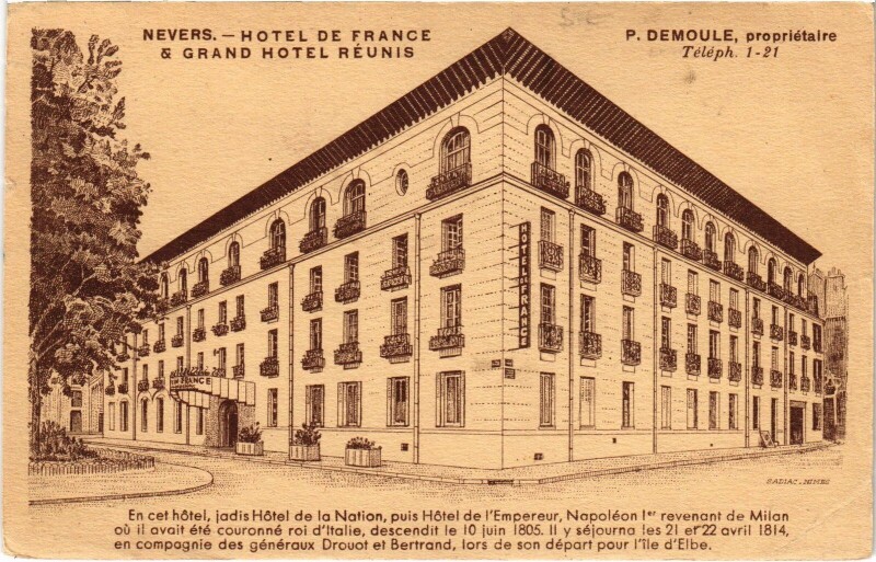 Carte postale ancienne Nevers Hotel de FRance & Grand Hotel Réunis à Nevers