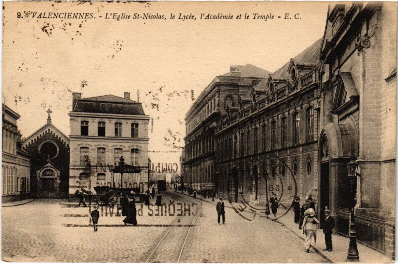 Carte postale ancienne Valenciennes L'Eglise à Valenciennes