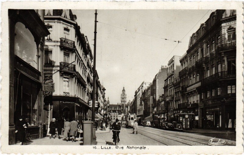 Carte postale ancienne Lille Rue Nationale à Lille