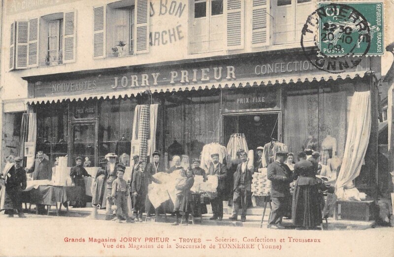 Carte postale ancienne Troyes - Grand Magasin Jorry Prieur - Soieries - Confections Et Trousseau à Troyes