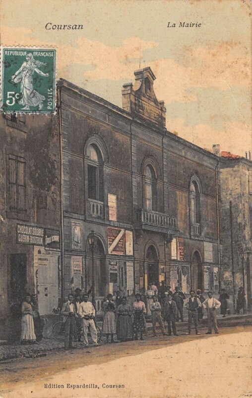 Carte postale ancienne Coursan - La Mairie à Coursan