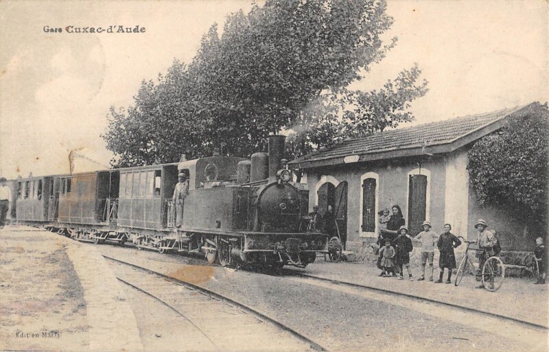 Carte postale ancienne Gare / Cuxac D'Aude / Train En Gros Plan à Cuxac-d'Aude