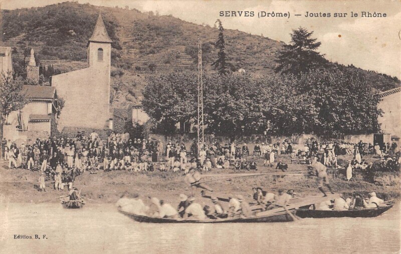 Carte postale ancienne Serves - Route Sur Le Rhone