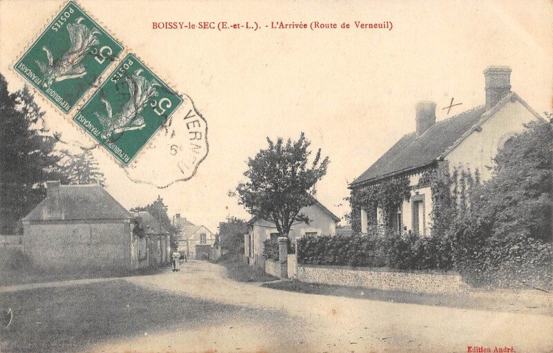 Carte postale ancienne Boissy Le Sec - L'Arrivee Route De Verneuil