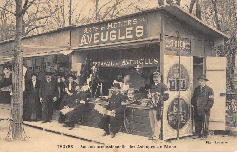 Carte postale ancienne Troyes - Section Professionnelle Des Aveugles De L'Aube à Troyes