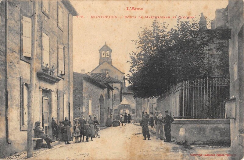 Carte postale ancienne Montredon - Route De Marcorignan Et Clocher - cliché rare à Marcorignan