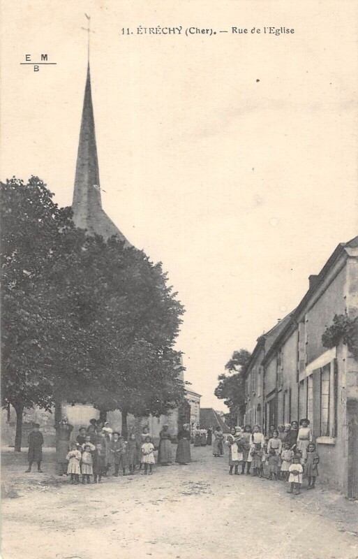 Carte postale ancienne Etrechy - Rue De L'Eglise