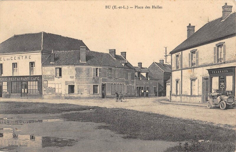 Carte postale ancienne Bu - Les Halles