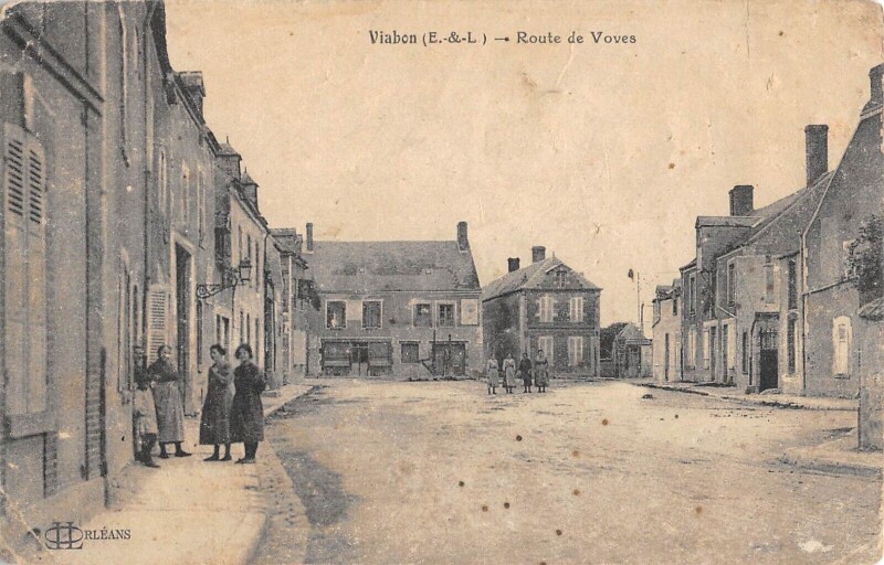 Carte postale ancienne Viabon - Route De Voves