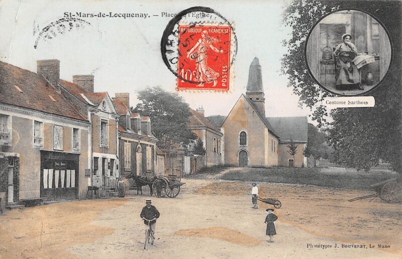 Carte postale ancienne Saint Mars De Locquenay - Place De L'Eglise à Saint-Mars-de-Locquenay