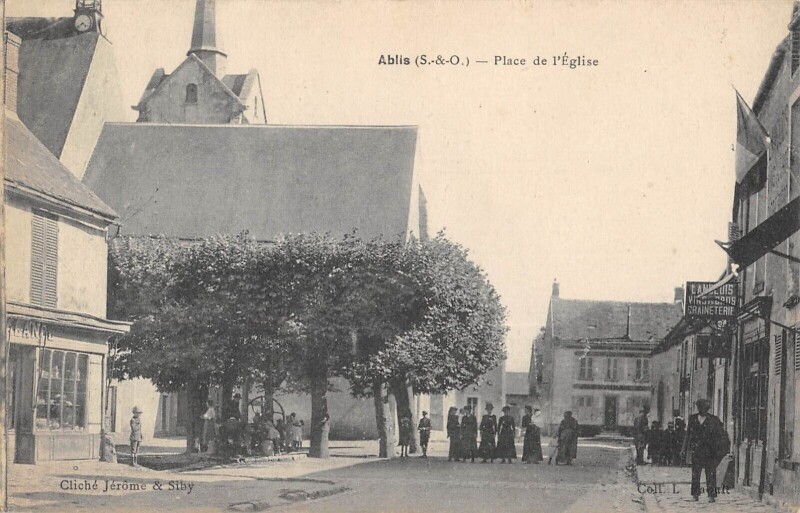 Carte postale ancienne Ablis - Place De L'Eglise à Ablis