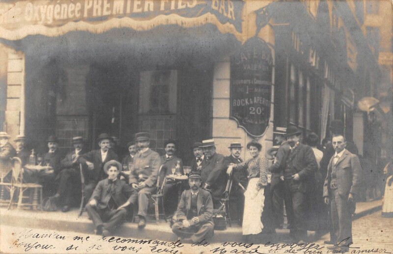 Carte postale ancienne Bordeaux - Carte Photo - Devanture Du Cafe Bar Valentin à Bordeaux