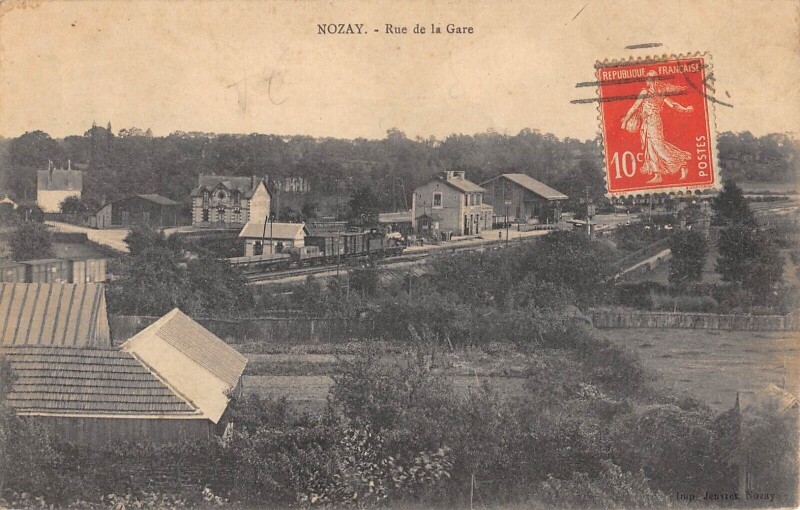 Carte postale ancienne Nozay - Rue De La Gare à Nozay