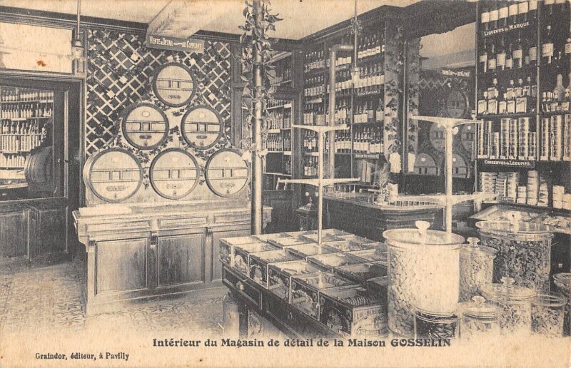 Carte postale ancienne Pavilly - Interieur Du Magasin De Detail De La Maison Gosselin à Pavilly