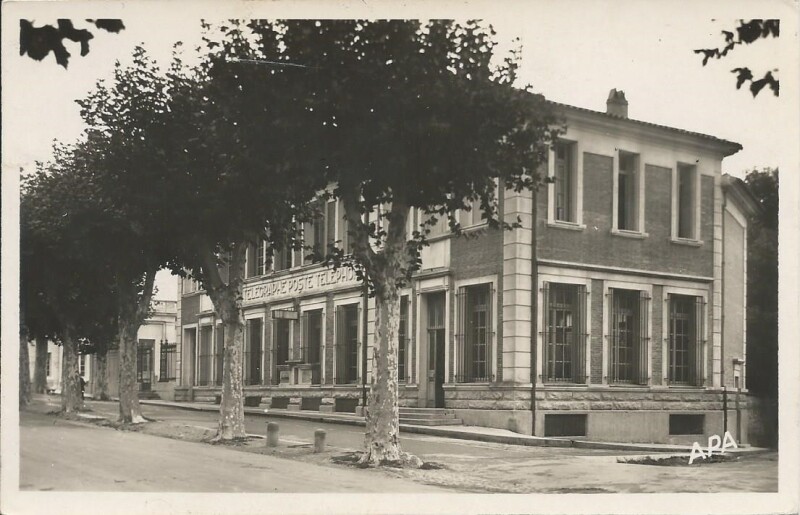 Carte postale ancienne Hôtel des Postes à Castelnaudary
