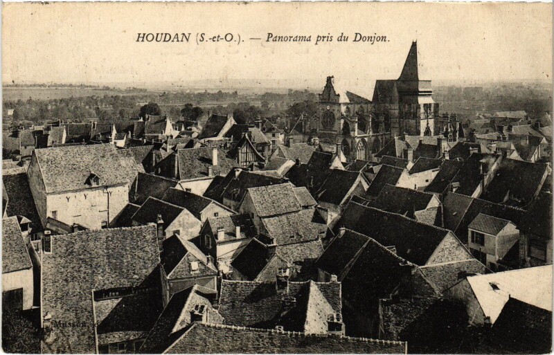 Carte postale ancienne Houdan Panorama pris du Donjon à Houdan