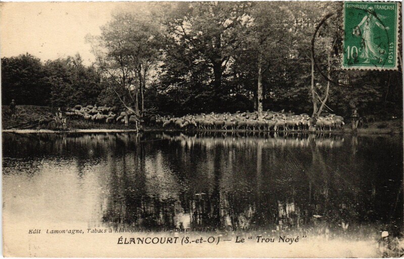 Carte postale ancienne Elancourt Le Trou Noye