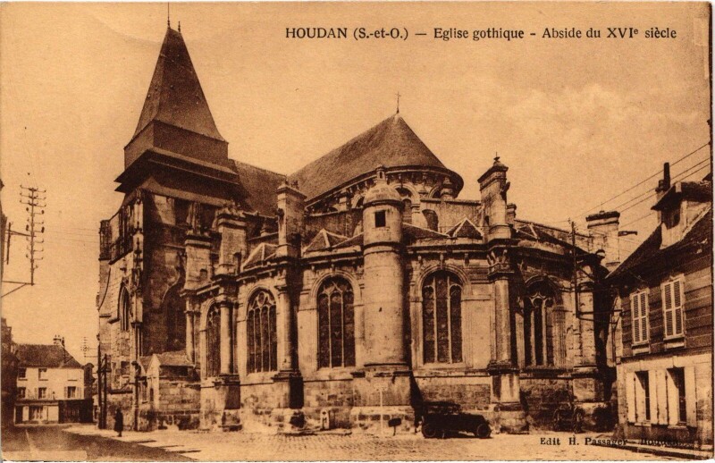 Carte postale ancienne Houdan L'Eglise Gothique à Houdan
