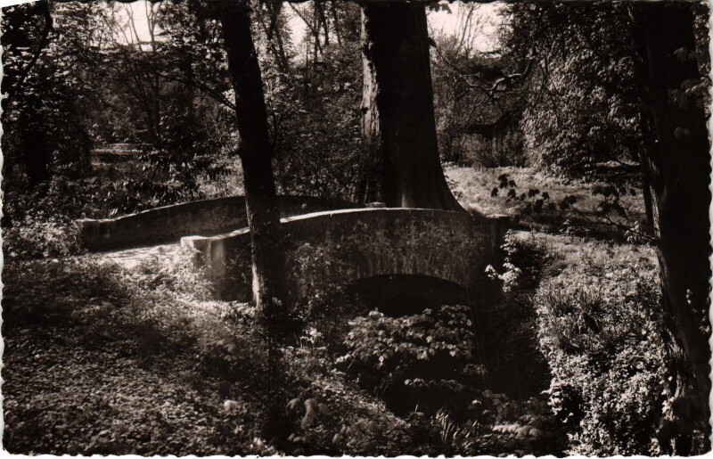 Carte postale ancienne Versailles La Solitude - Pont à Versailles