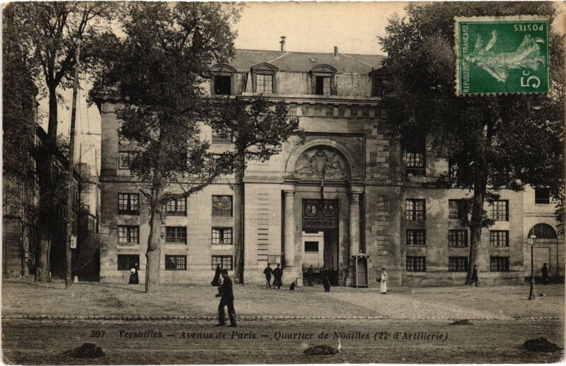 Carte postale ancienne Versailles Avenue de Paris - Quartier de Nouailles 22. Artillerie à Versailles